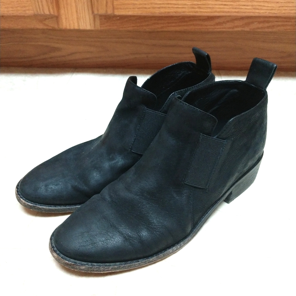 Eileen Fisher Leather Black Ankle Heel Boots